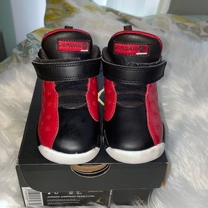 Jordan jumpman team II (TD). Toddler size 7C